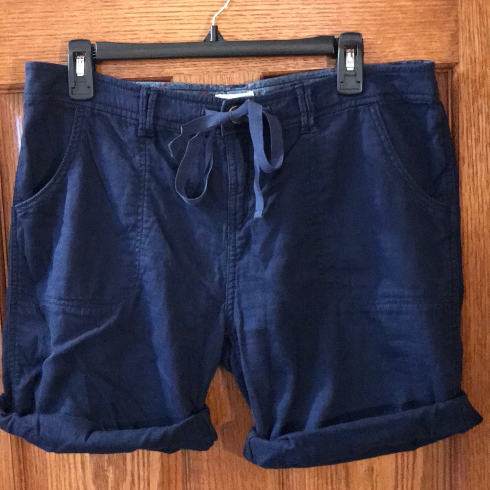 Aerie Rolled Cuff Size 8 Shorts